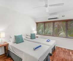 Poolside Apt In Alamanda Beachfront Resort 55