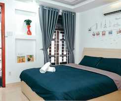 Lynnwood Boutique House