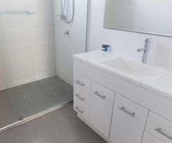 The Shores Holiday Apartments