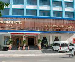 Hotel 7S Hotel Pleiku and Em