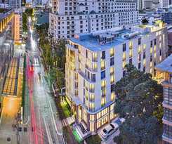 The Quarter Ploenchit By Uhg