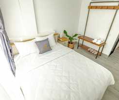 Hostel Bed Station