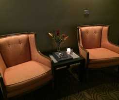 Hotel Spa Suites At Raven