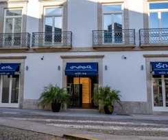 Chic and Basic Gravity