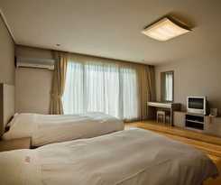 Hotel Ipark Condominium