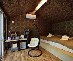 Hotel Onsen Glamping Shima Blue