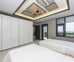 Hotel The Some Plus Onpyeong