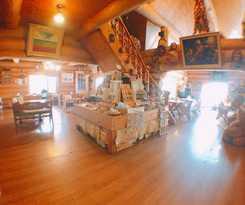 Hotel Kitutuki Canadian Club