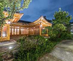 Hotel Bonum 1957 Hanok and Boutique