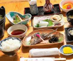 Hotel Yuhigaura Onsen Konoya