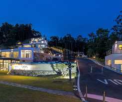 Hotel V10 Spa Pension