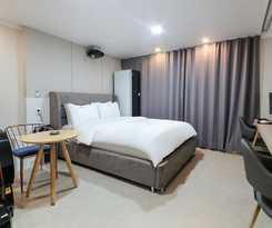 Hotel Continew