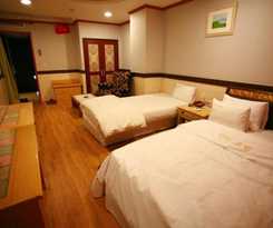 Hotel Gumi Hotel