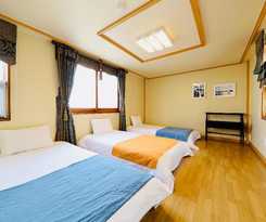 Hotel B