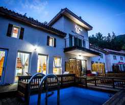 Hotel Hill and Falls House