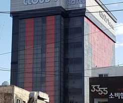 Hotel Cloud 9 Hotel