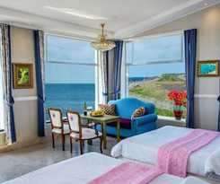 Hotel Whitehouse