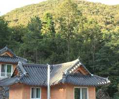 Hotel Sanasa Red Clay House