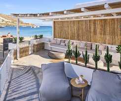 Hotel Adorno Beach and Suites