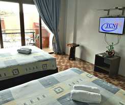 Pura Vida Resort