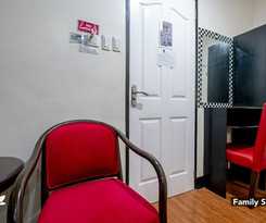 Hotel Zen Rooms Universal Suite Bed And Breakfast