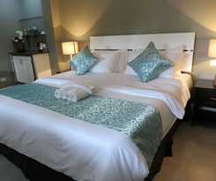 Kav's Beach Resort
