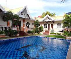 The Executive Villa Inn and Suites