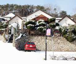 Pensión Taean White Sand