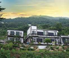 Pensión Namhae Lumiere