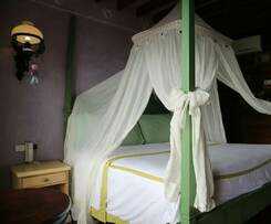 Hotel Joaquin's Bed and Breakfast