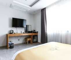Hotel Jeju City Hall