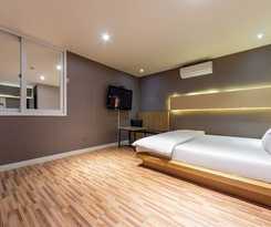 Hotel Changwon Jinhae Yongwon Zen