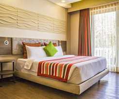 Hotel Camaya Coast