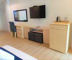 Hotel Marand Beach Resort