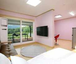 Pensión Hongcheon Stone Island Pool Villa