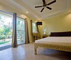 Mike's Dauin Beach Resort
