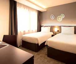 Hotel Holiday Inn and Suites Shin Osaka, An Ihg