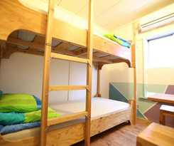 Hostel YADOYA GUESTHOUSE GREEN