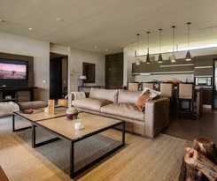 Hotel The Vines Resort and Spa