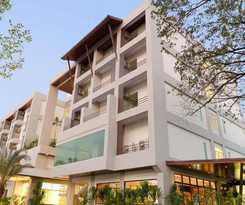 Green Hotel and Resort