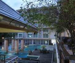 Hotel Silverwoods Resort