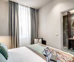 Hotel 77 Seventy-Seven