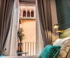 Tree Charme Parliament Boutique