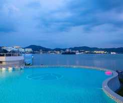 Hotel voco Thousand Island Lake, an IHG Hotel