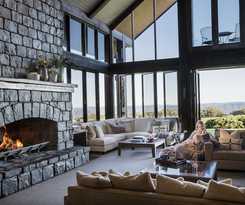 Spicers Peak Lodge