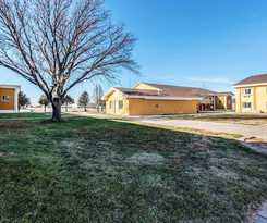 Hotel Colby Inn and Suites