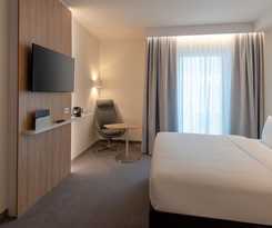 Holiday Inn Express Munich North, an IHG