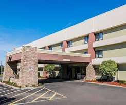 Quality Inn and Suites Warren - Detroit