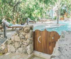 Hotel Caba&ntilde;as La Luna