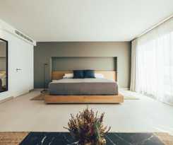Cala Lanuza Suites